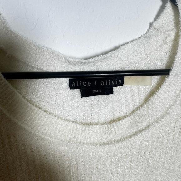 Alice + Olivia White Cream Knit Sweater - Picture 2 of 4